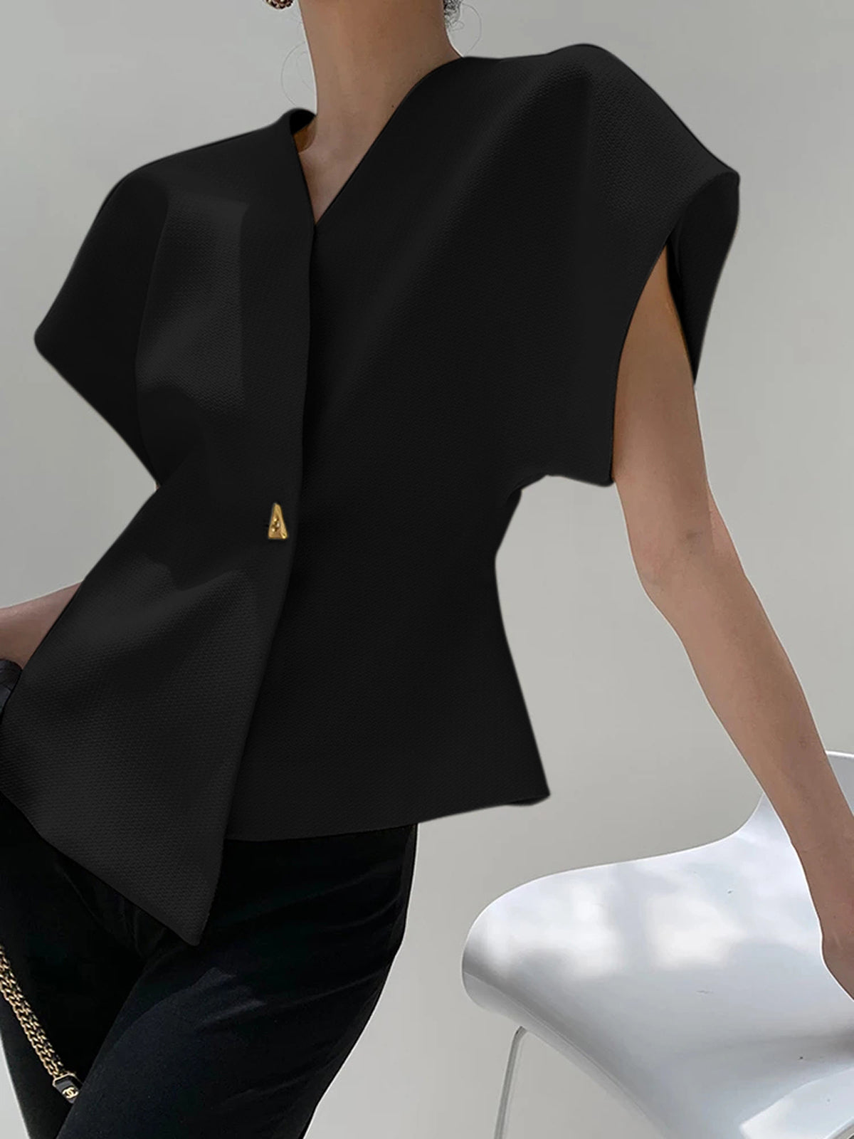 Women’s V-Neck Button Down Blouse Black